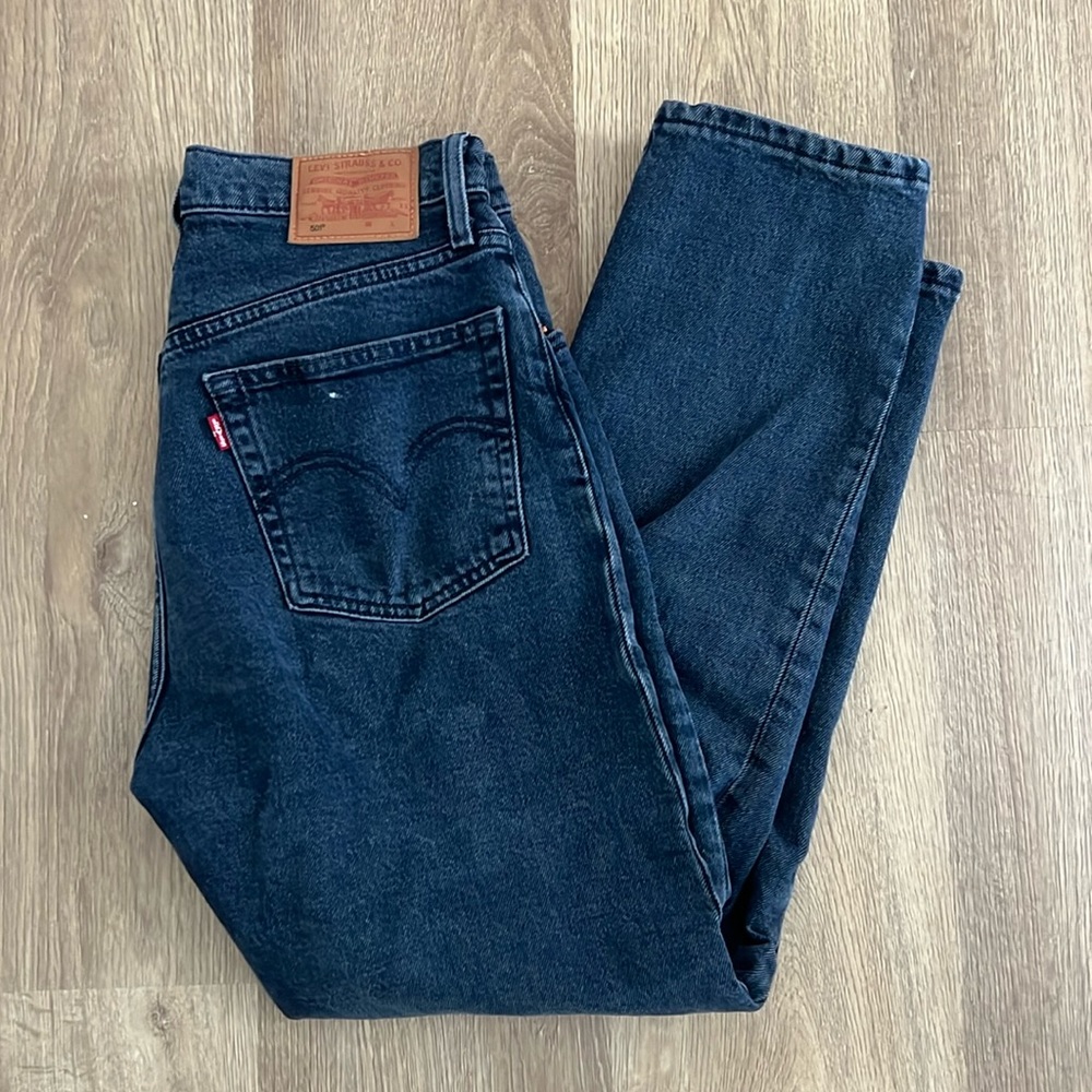 Levi’s 501 in dark wash